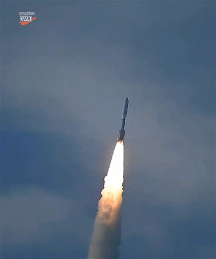 215K views · 4K reactions | Full launch tracking video of the Amazon/ULA, Project Kuiper launch on Monday evening. Dennis Hlavsa / @dhlavsa with SpaceX FrontPage | Space FrontPage | Facebook