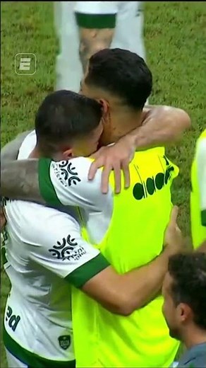 Ronaldinho Gaúcho scores for Goiás against Fortaleza! 🔥🔥🔥