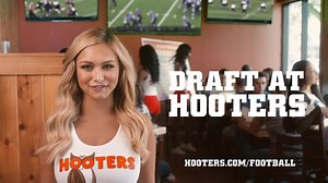 🏈 Reserve your Fantasy Draft Party at Hooters! Each league gets a n official CBS Draft Kit, Hooters swag and $200 in freebies! Schedule online today! https://www.hooters.com/football/ | Hooters of Louisiana