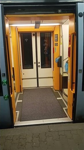 Tür öffnen und Tür Schließt | Bombardier Talent 3 BR8442 vom Vlexx | 145/645