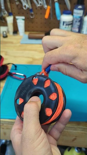 How to secure a finger spool