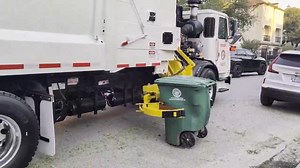 128K views · 529 reactions | CHECK IT OUT!  Houston is rolling out 16 new recycling trucks as part of Mayor John Whitmire plan to modernize the city’s waste collection fleet. Click here for more: https://www.click2houston.com/news/local/2025/10/14/houston-unveils-new-recycling-trucks-to-improve-on-time-collections/?utm_source=facebook&utm_medium=social&utm_campaign=snd&utm_content=kprc2 | KPRC2 / Click2Houston | Facebook