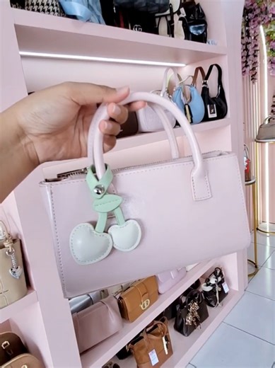 Exploring the Pinky Collection by Jim's Honey