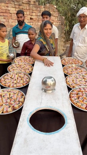 Can we Save the parle-G?🧐Steel Lota Swipe in Hole 🕳️ Amazing😱Family Game.Steel Lota vs Biscuits😜