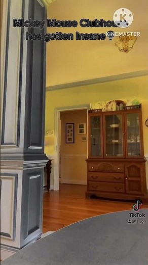 Goofy beats up Donald Duck and Mickey Mouse in G-Major 4