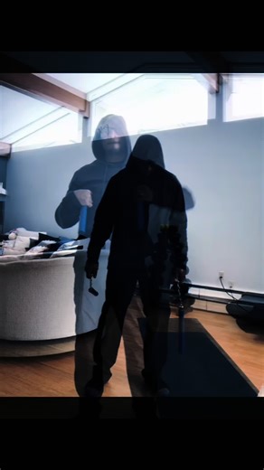 Day 1 with Dual Nunchucks. Perfect music for practice @Felmax #nunchuckskills🌜 #huntersoundvibration