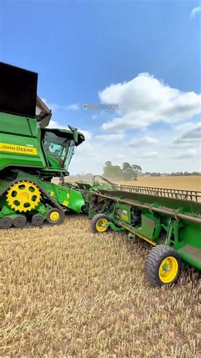 🔥 This John Deere X9 1100 Is an Absolute Beast 🚜🔥