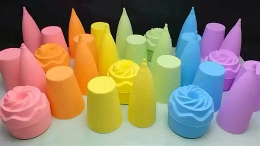 ASMR crushing rainbow baking soda #asmrgril #asmr #unitedstates #asmrstp #asmrbakingsoda