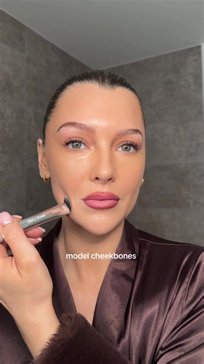 Perfect Your Contour Placement for Model-Like Cheekbones