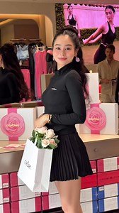 Olaben event today ✨ Celebrating International Women’s Day in style! 💃💖 Which dress should I wear—classic black or sweet pink? 🖤💗 Help me choose! 👗✨ #Olaben #WomensDay #powerfulandbeautiful @Olaben | Jessica Diễm Yoga