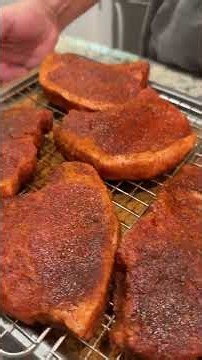 Smoked pork chops 🔥🥩 These came out juicy, smoky and finished with the perfect char.