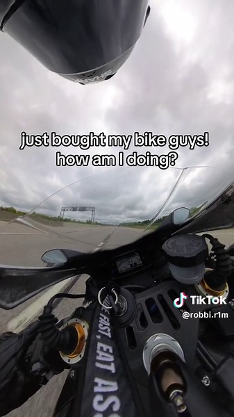 New Yamaha R3 Motorcycle Review