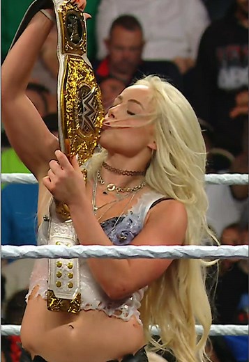 disrespecting the champ 😘 #LivMorgan #StephanieVaquer #RoxannePerez | roxanne perez