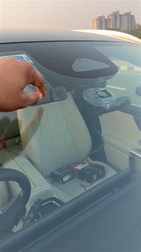 एक Car में 3-3 Dashcams 😅