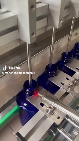 Oral Liquid Dropper Filling-Capping-Capping Machine #BeverageFillingMachine #JuiceFillingMachine #EssentialOilFillingMachine #OralLiquidFillingMachine #SoybeanMilkFillingMachine