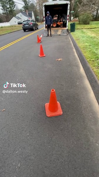 Day 08 - I know, this one was a struggle in the beginining but, the double double cone flip went kinda hard #coneflip #flip #cone #trafficcone #trickshot