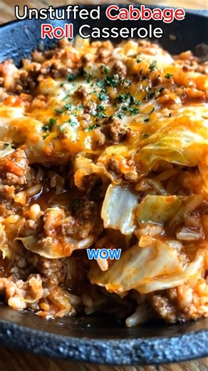 All the cozy flavor of cabbage rolls — without the rolling 🥬🍅 Hearty, saucy, and baked in one pan for easy comfort. | Recipes sophia