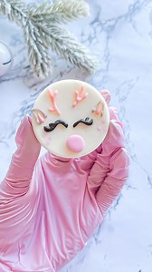 ✨Reindeer Chocolate Covered Oreo 歷✨ Follow @thesparkcakepops for more ideas  . . . #cakepops #bakery #christmasiscoming #christmas #christmascakepops #christmascutetreats #reindeer #reindeercakepops #reindeeroreo | The Spark Cake Pops | Facebook