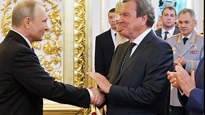 Schröder und Putin – die Geschichte einer Männerfreundschaft