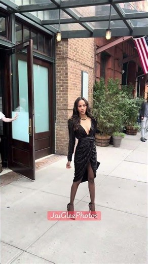 Zoe Saldana Leaves NYC Building
