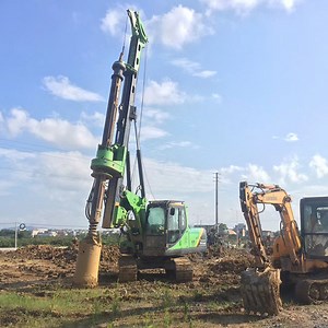 [Hot Item] Max Drilling Depth 24m Kr60c Bore Pile Machine Drilling Rig Mini Piling Rig