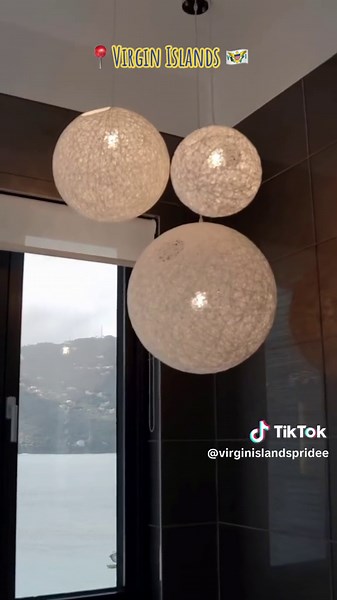 Luxury Water front Villa in VI 🇻🇮 | #fyp #fypシ #luxurylife #richlife #villa #usvi #caribbean #trending #tshwalabamichallange #stthomas #parati #magensbay #rich #airbnbfinds #mansions #tiktokshop