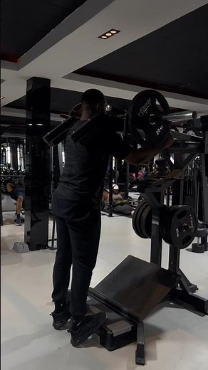 How To Do Calf Raises (Pendulum Squat Machine)