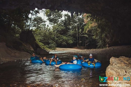 Cave Tubing at Nohoch Che’en Caves Branch – Belize Adventure
