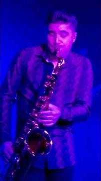Vincent Ingala doing what He does best! - Smooth Jazz Live .