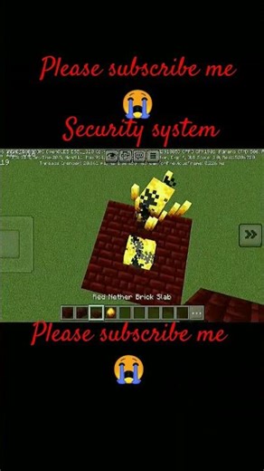 How to Make a Security System in Minecraft 🔐 (Easy Redstone Build) #viral