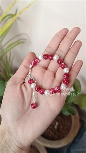 Let's make a valentine's theme beads bracelet 💞💕#beads#artandcrafts#jewelry#youtubeshorts#shorts