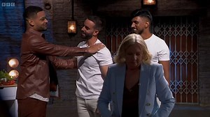 Dragons' Den star shocks viewers with 'strange' £80,000 offer