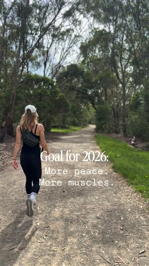 Jessica Barac on Instagram: "Share this if you’re with me! 2026 is the year we get strong, in every sense of the word. More peace. More muscles. More power in your body. Because muscle isn’t just about how you look... it’s your life insurance policy. It protects your bones. Boosts your brain. Lowers risk of osteoporosis, dementia, and more. And it makes you feel strong as hell. Lifting weights? Non-negotiable. But if your goal is to get lean this year? Your nutrition is what unlocks it. That’s e