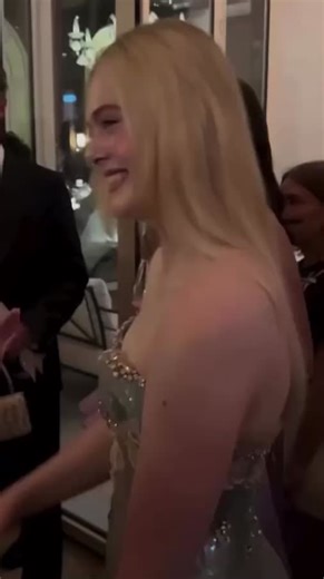 Elle Fanning's Journey to 100k Views
