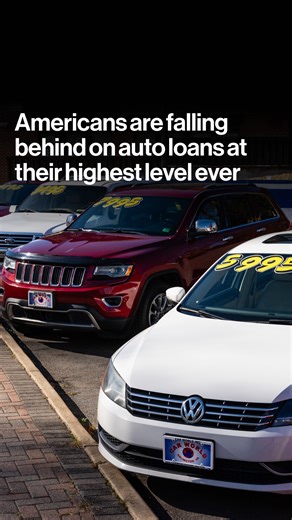 Auto loan delinquencies have been surging to their highest level in history. On this episode of the Odd Lots podcast, Rikard Bandebo, the chief economist at VantageScore, joins Joe Weisenthal and Tracy Alloway to discuss why Americans are having so much trouble keeping up with their car loans, and whether this phenomenon signals something broader about consumer stress http://apple.co/4lTgFT6 | Bloomberg