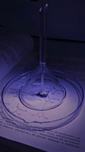 The Unique World of Fluorescent Chemistry 🌋 #chemistry #artscience #lablife🔬#laboratory#viralshorts