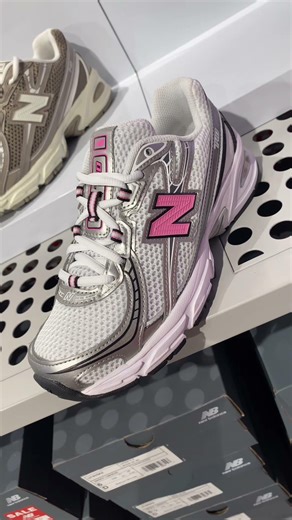 New Balance 740 (White/ Silver/ Pink)