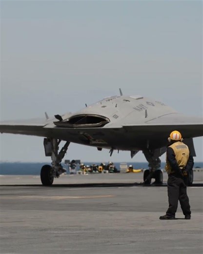 Pilotless Jet Launched From Aircraft Carrier UCAS in Action