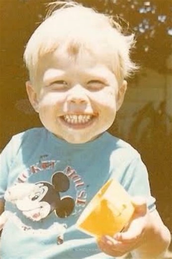 So many people live life full of stress and often times a scoop of ice cream is the solution.Use Grok Imagine to transform your old photos into the best memories of your life. Like… why fade your photos into distant memories when you can bring it back to life today?