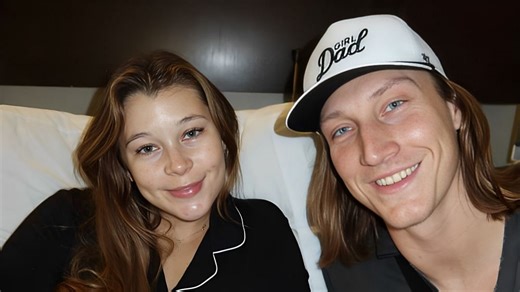 Trevor Lawrence's wife Marissa receives unexpected relationship update from mom Kelly during family's tropical vacay