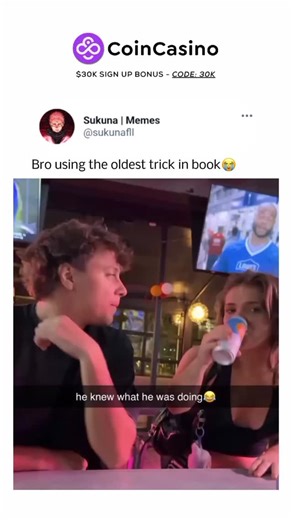 Meme | Culture on Instagram: "1997년 개봉한 영화 Titanic은 잭과 로즈의 운명적인 사랑을 통해 비극 속에서도 오래 남는 감정의 깊이를 보여주는 작품입니다. 화려한 연출보다 인물의 감정에 더 집중한 제임스 카메론 감독의 스타일은 지금 다시 봐도 묘하게 가슴을 울리죠. 배가 침몰하는 장면이 아닌, 두 사람이 서로를 바라보던 순간들이 더 강하게 기억에 남는 영화이기도 합니다. 이 감정을 완성해주는 곡이 바로 셀린 디온의 *“My Heart Will Go On”*입니다. 처음 들으면 잔잔한데, 어느 순간 자연스럽게 가슴이 벅차오르는 느낌을 줍니다. 특히 후반부의 고조되는 보컬은 영화 속 잭과 로즈의 마지막 장면과 겹쳐지면서 괜히 마음이 서늘해지기도 하고요. 많은 분들이 “이 노래가 나오면 왜 그 장면이 자동으로 떠오르는지 모르겠다”고 말하는데, 그만큼 영화와 음악이 자연스럽게 얽혀 있는 곡입니다. 1998년 아카데미 주제가상을 비롯해 여러 상을 휩쓴 건 단지