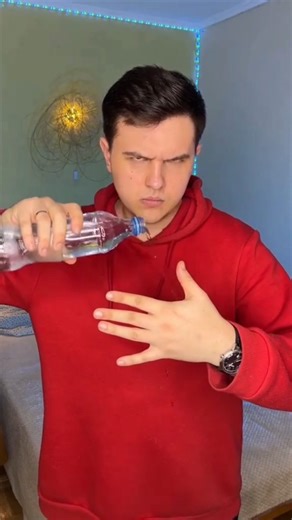 “Water Gravity Challenge 🤯💧 | Funny Trick!” “Tried the crazy Water Gravity Challenge… and the water didn’t even fall! This trick looks impossible but super funny. Watch till the end! 🔥 Follow for more fun tricks & challenges #WaterChallenge #GravityDefying #FunnyReels #WaterTrick #ImpossibleChallenge #ViralReels #ReelsVideo #ComedyReels #TrendingReels #CrazyTricks | kp9teen