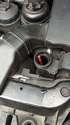 water 💦/HOW TO BLEED COOLING SYSTEM ON BMW E46 330i 325i 328i 323i 325ci 330ci 323ci