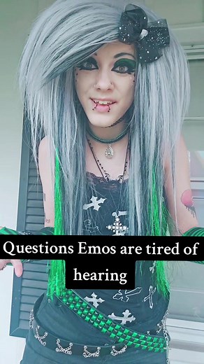 Emo Girl 2000s: A Nostalgic Look at Early Trends