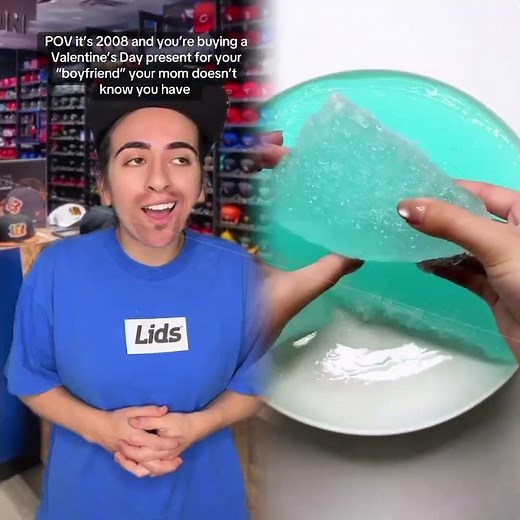 The Cookie Monster snapback was the cornerstone of every early 2000’s relationship #nostalgia