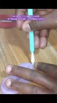 how to make 💋 with modelling paste or fondant.