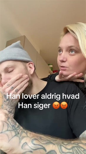 Han lover og lover men der sker aldrig noget 🤣🤣#fyp #denmark #parents #laugh #mom