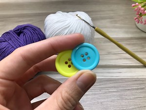 13K views · 277 reactions | I loved it a lot. You will also like this thing I made with the button #crochet #button | Knitting & Crochet World | Facebook
