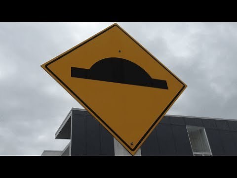 Driving Tests - NZ Road Code - Signs 1-22