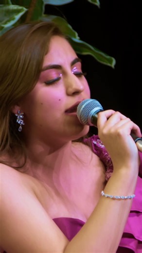 6.9K views · 143 reactions | Una voz que acaricia el alma  Laura Daniela interpreta Un sueño más con una sensibilidad que te hará vibrar  | A Ritmo de Bohemia | Facebook